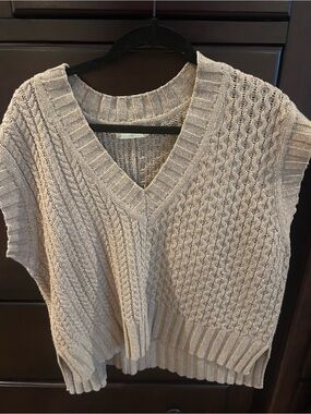 Altar'd State Cream Cable Knit V-Neck Sweater Vest, Sz medium